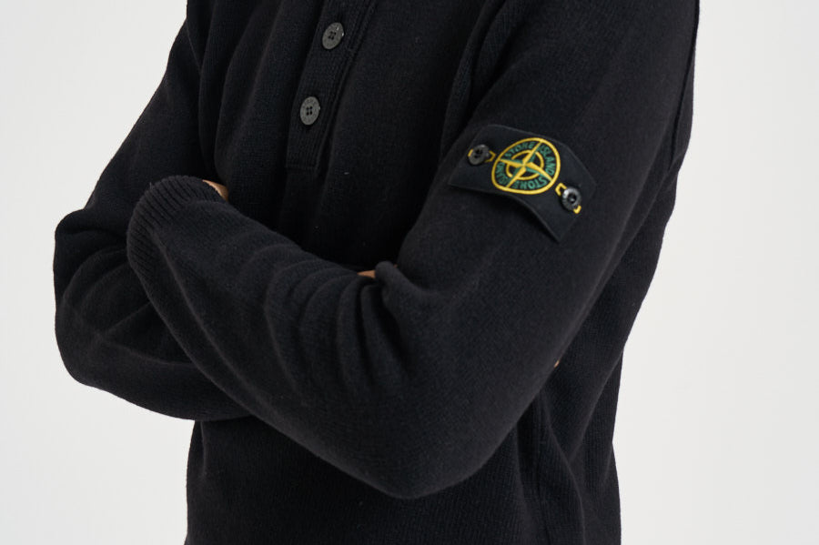 Maglia uomo con bottoni nera 5100040 S00A3V0029 STONE ISLAND 