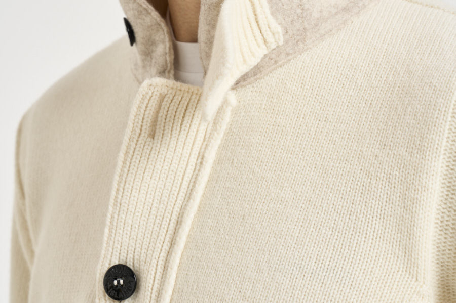 Cardigan uomo con bottoni panna 5100047 S00A3V0093 STONE ISLAND 