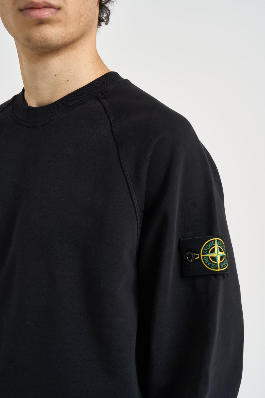 Felpa uomo girocollo nera 6100008 S0051V0029 STONE ISLAND 