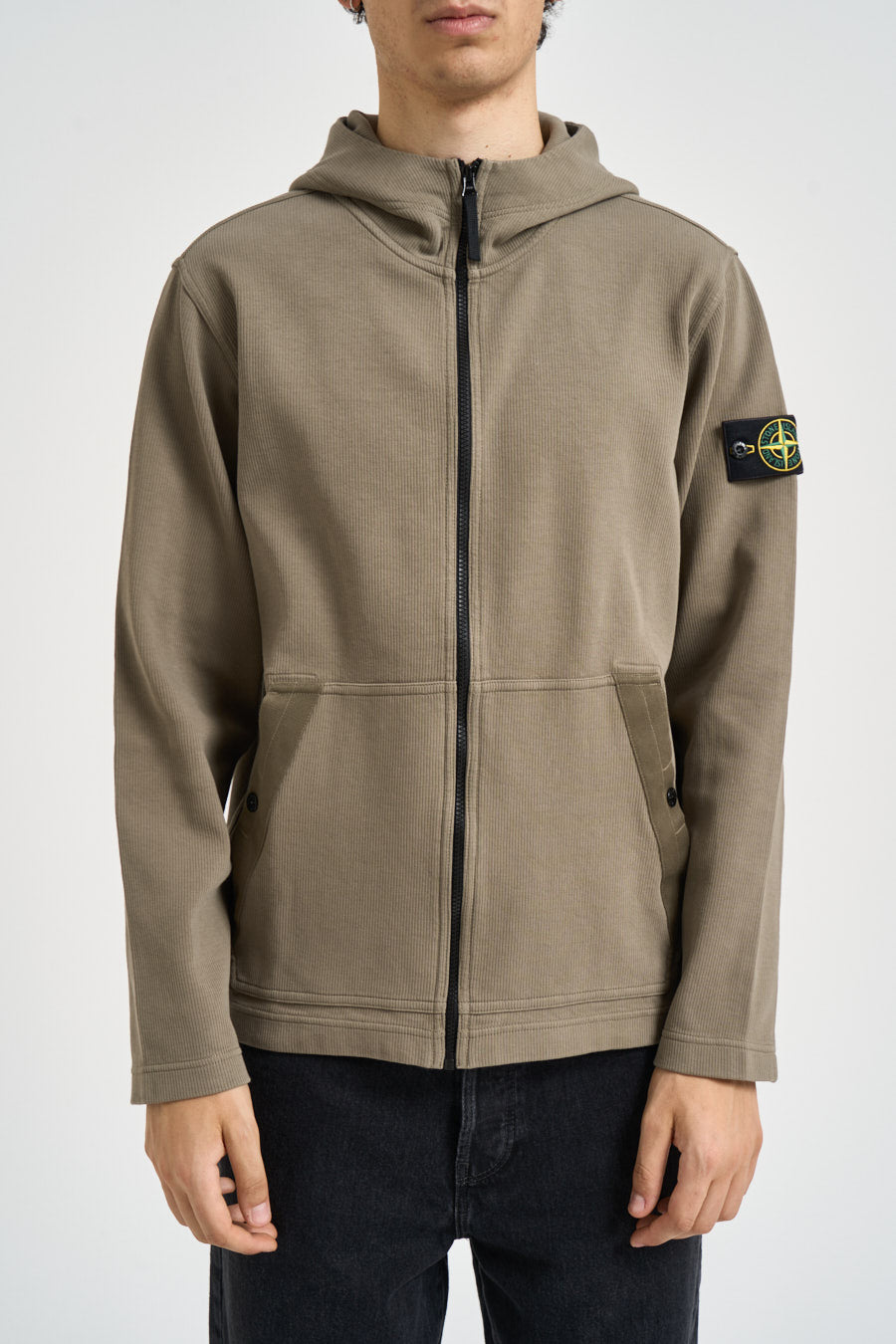 Felpa uomo con zip e cappuccio verde 6100020 S0472V005G STONE ISLAND 