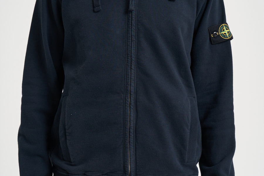 Felpa uomo con cappuccio blu scuro 6100067 S0A20V0020 STONE ISLAND 