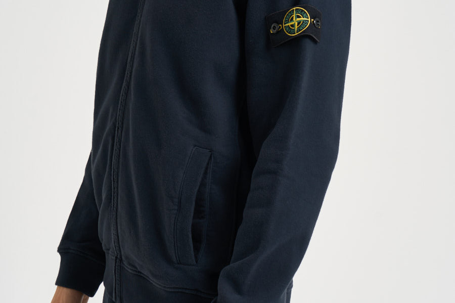 Felpa uomo con cappuccio blu scuro 6100067 S0A20V0020 STONE ISLAND 