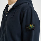 Felpa uomo con cappuccio blu scuro 6100067 S0A20V0020 STONE ISLAND 