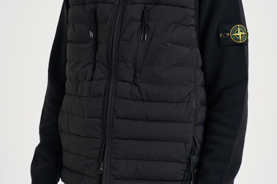 Piumino uomo smanicato nero G100011 S0183V0029 STONE ISLAND 