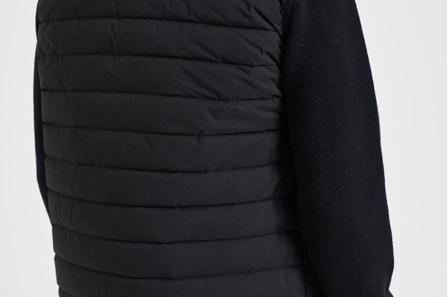 Piumino uomo smanicato nero G100011 S0183V0029 STONE ISLAND 