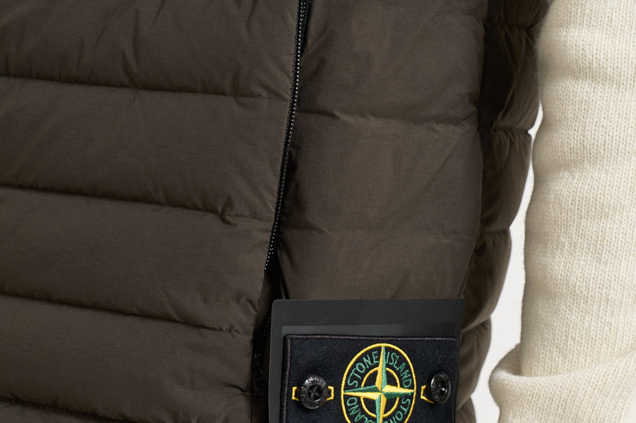 Piumino uomo smanicato marrone G100011 S0183V0078 STONE ISLAND 