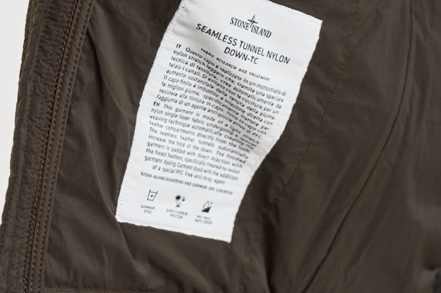 Piumino uomo smanicato marrone G100011 S0183V0078 STONE ISLAND 