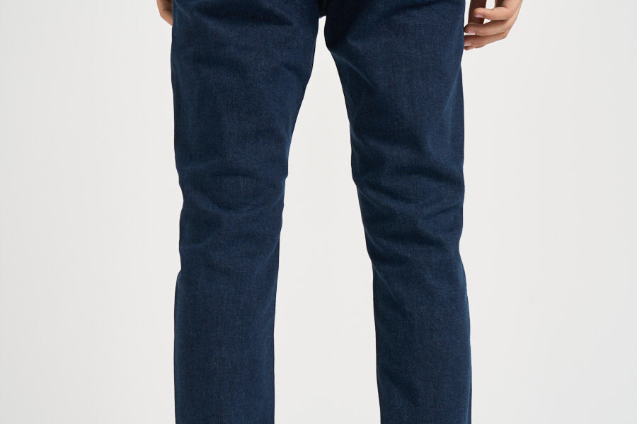 Pantalone uomo dritto in denim scuro J100007 S0J12VJ201 STONE ISLAND 