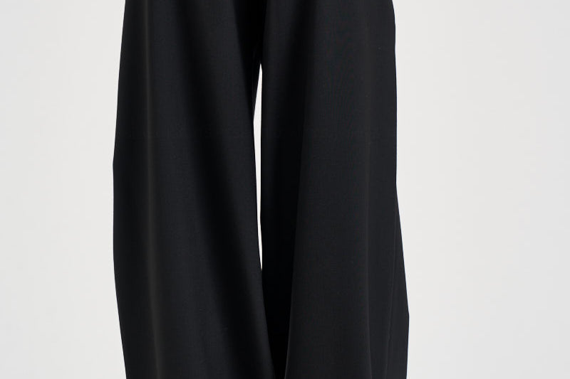 Pantaloni donna chiusura asimmetrica neri ESTER W0206T0002 THE LATEST 