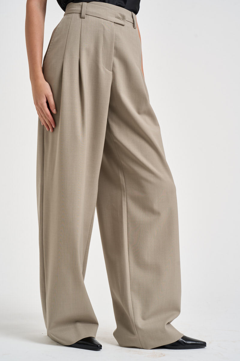 Pantaloni donna chiusura asimmetrica beige chiaro ESTER W0206T0291 THE LATEST 