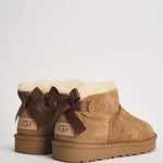 Stivaletti donna Ultra Mini Bailey Bow cammello 1185491 CHESTNUT UGG 