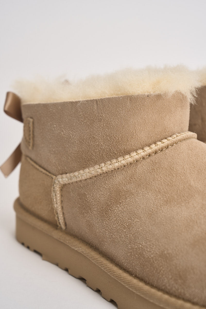 Stivaletti donna Ultra Mini Bailey Bow sabbia 1185491 SAND UGG 