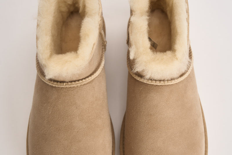 Stivaletti donna Ultra Mini Bailey Bow sabbia 1185491 SAND UGG 