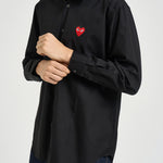Camicia uomo con cuore nera AXB0020 BLACK COMME DES GARCON PLAY 