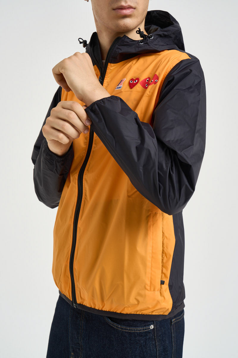 Giacca uomo con cappuccio arancione e nera AZJ505 ORANGEBLACK COMME DES GARCON PLAY 