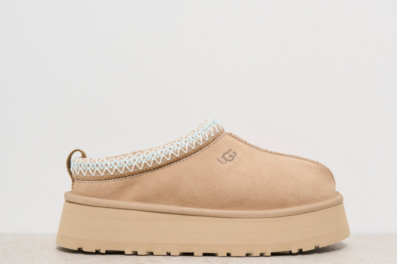 UGG 1122553SAND