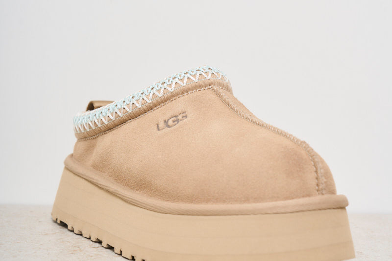 UGG 1122553SAND