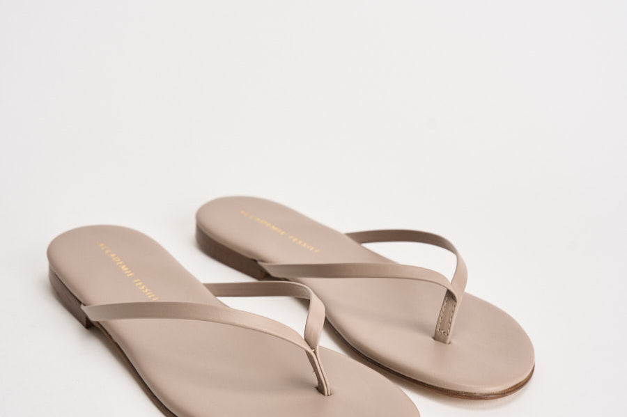 Sandalo donna infradito in pelle sabbia 10165 TAUPE ACCADEMIE TESSILI 