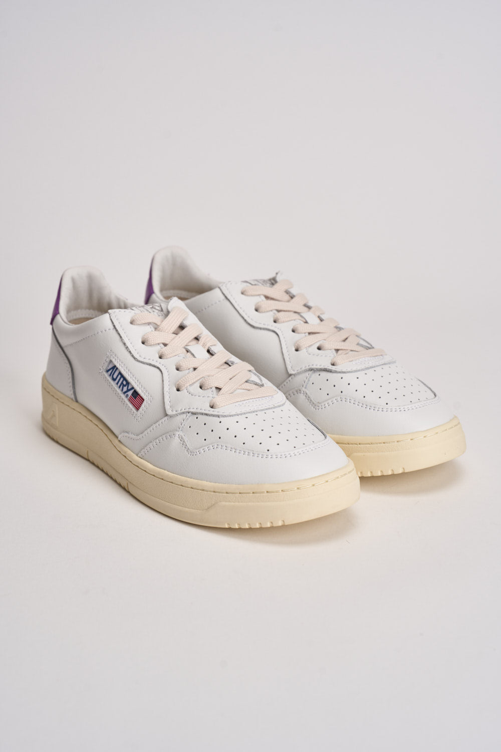 Sneakers uomo Medalist Low bianca e viola AULM LL08 AUTRY 