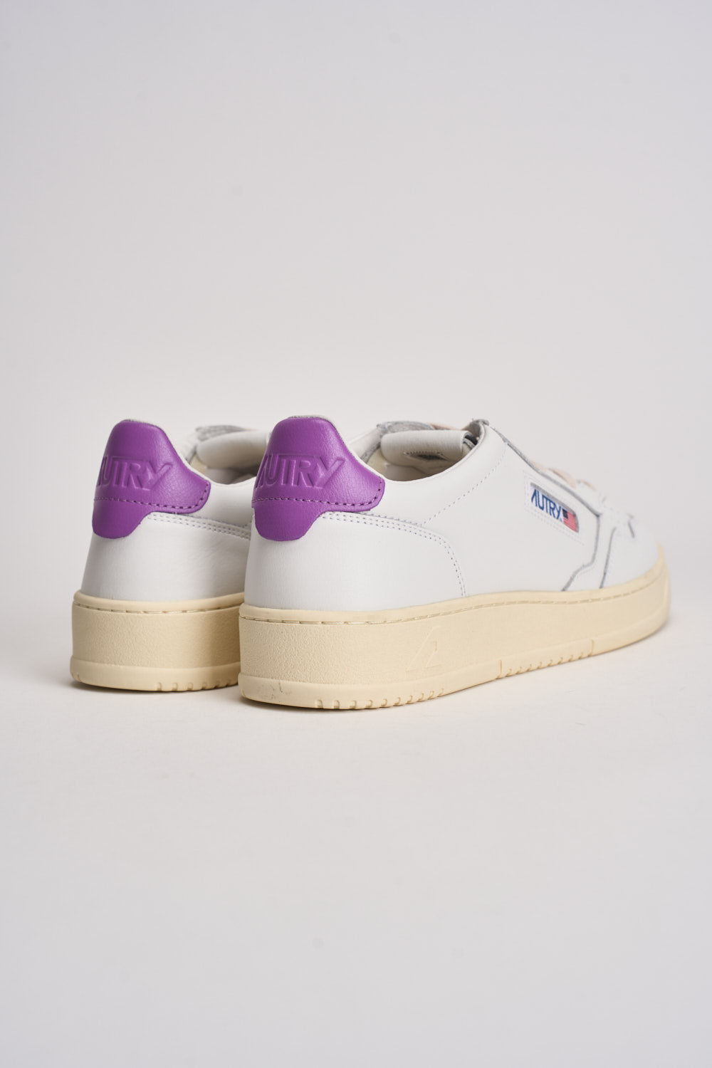 Sneakers uomo Medalist Low bianca e viola AULM LL08 AUTRY 