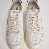Sneakers Medalist low uomo nera e bianca AULM LL22 AUTRY 