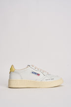 Sneakers donna Medalist Low ianca e gialla AULW DL02 AUTRY 