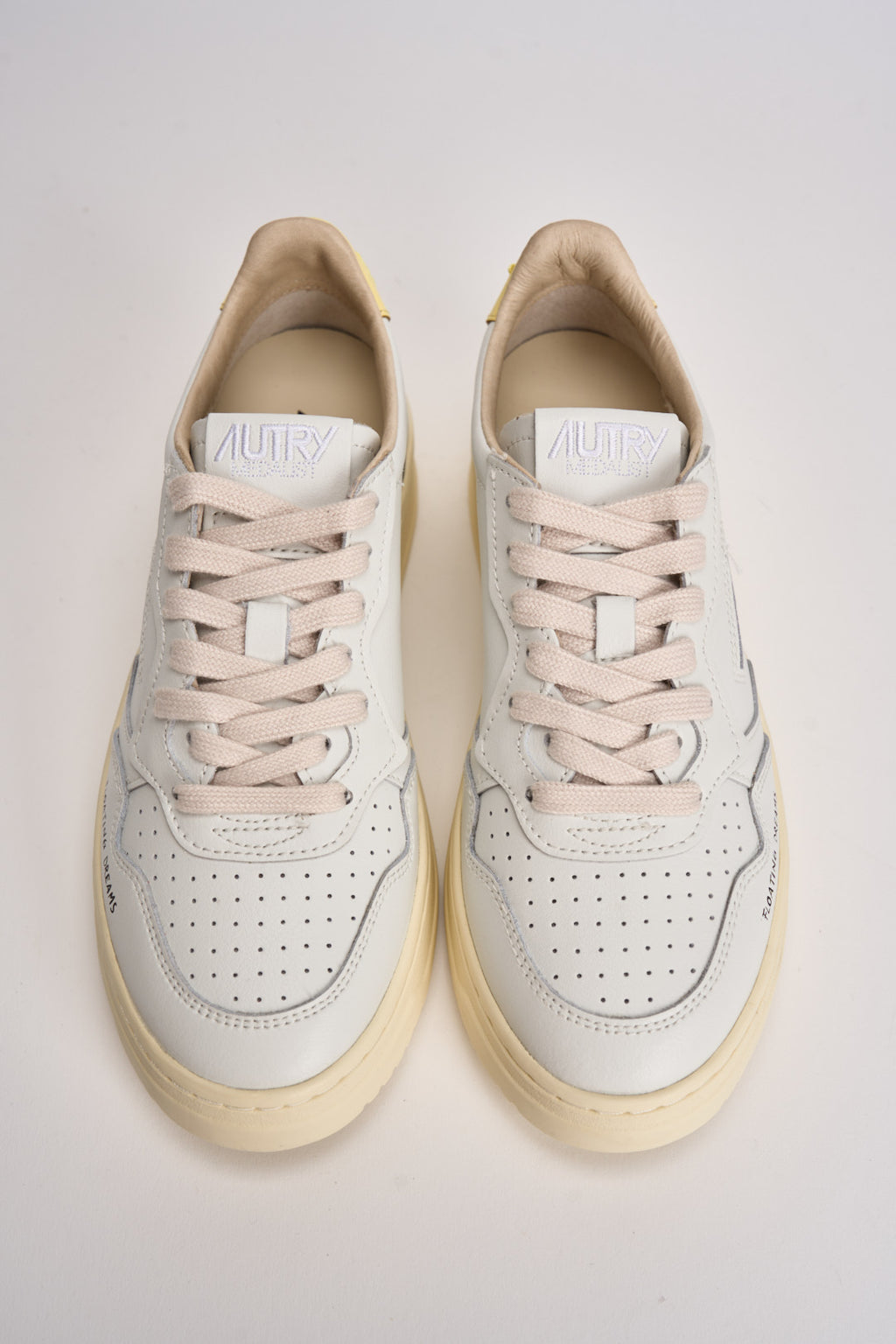 Sneakers donna Medalist Low ianca e gialla AULW DL02 AUTRY 