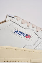 Sneakers Medalist Low donna AULW DL03 AUTRY 