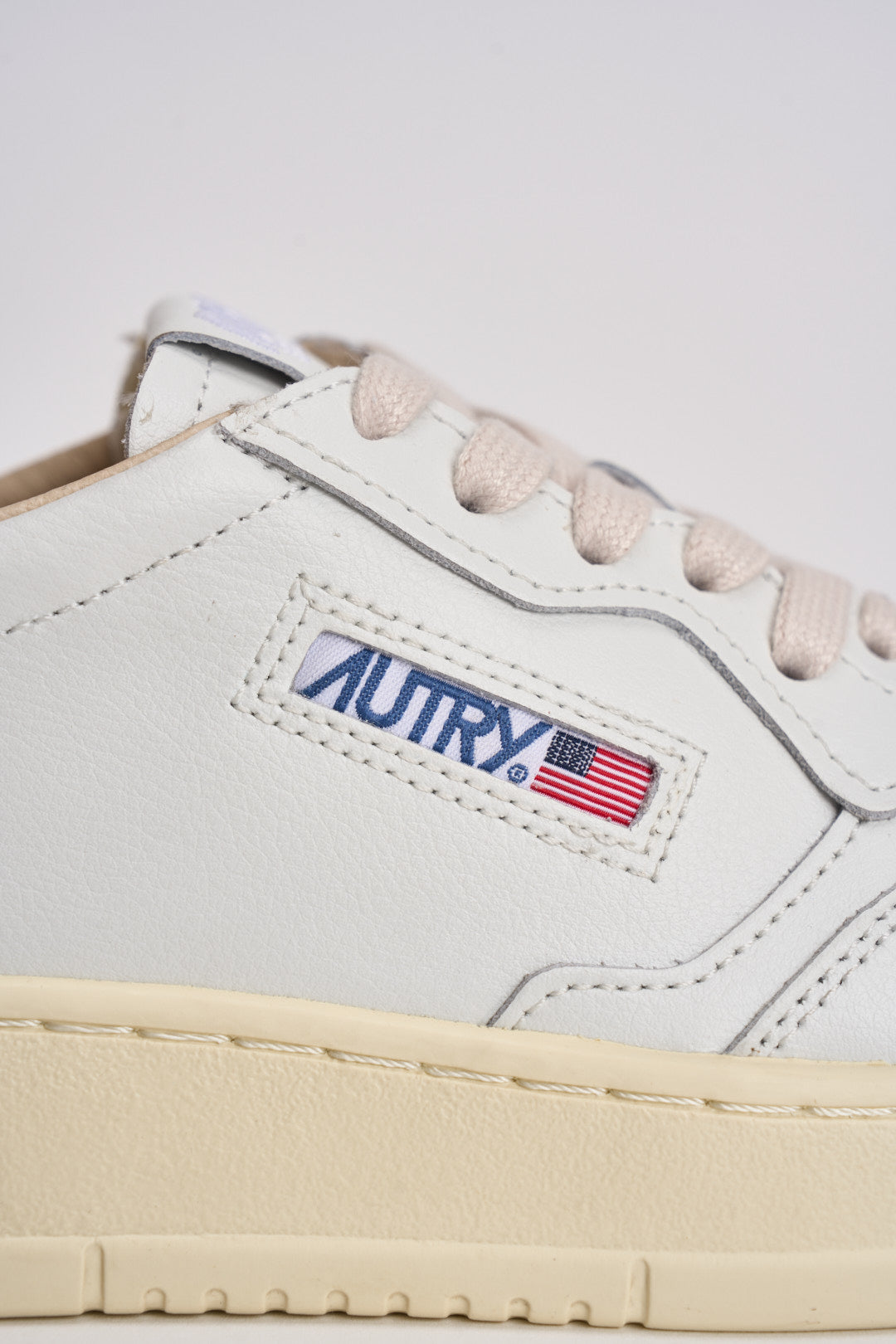 Sneakers Medalist Low donna AULW DL03 AUTRY 