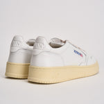 Sneakers donna Medalist low in pelle bianca AULW LL15 AUTRY 
