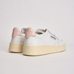 Sneakers Medalist Low donna bianca e rosa AULW LL16 AUTRY 