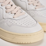 Sneakers Medalist Low donna bianca e rosa AULW LL16 AUTRY 