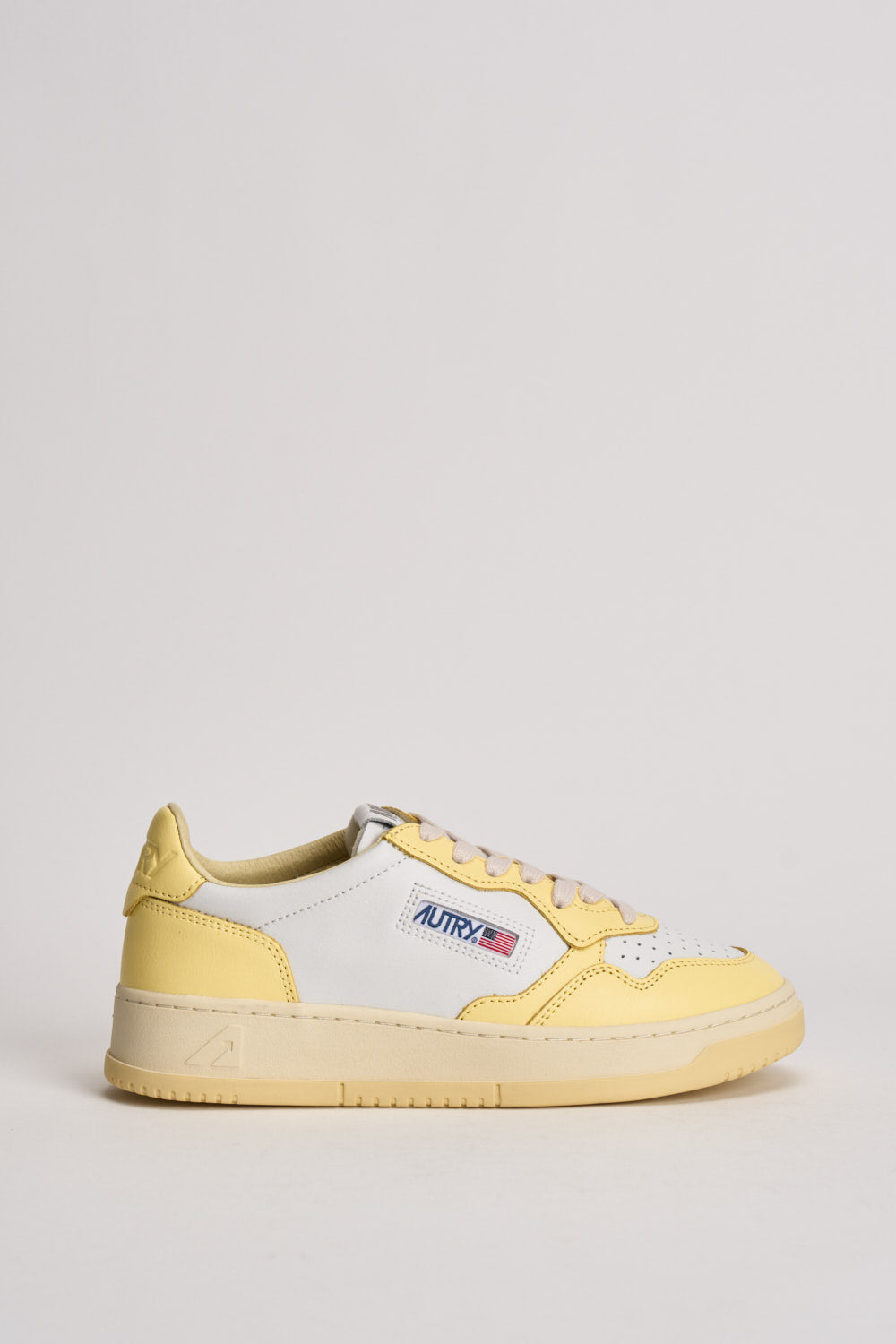 Sneakers donna Medalist gialla AULW WB63 AUTRY 