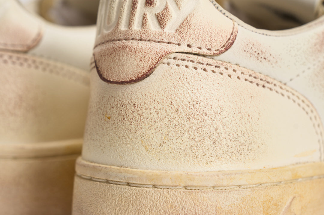 Sneakers donna Medalist vintage bianche e rosa AVLW SV08 AUTRY 