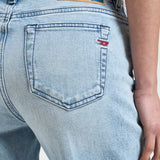 Jeans donna flare D-Akemi 1978 in denim chiaro A03624 0ADBJ01 DIESEL 