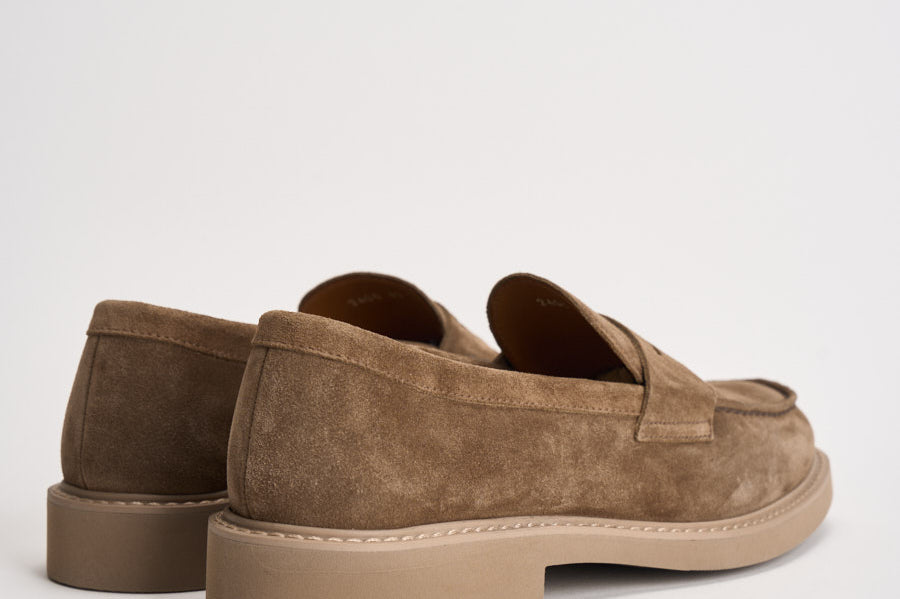 Mocassino uomo in suede tortora 2405 VISONEM08 DOUCAL'S 