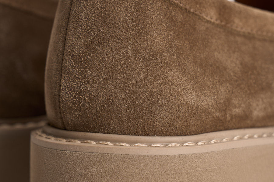 Mocassino uomo in suede tortora 2405 VISONEM08 DOUCAL'S 