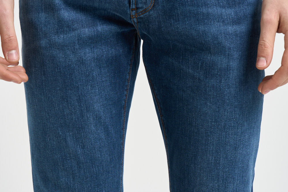 Jeans uomo skinny in denim blu EM000121 AF22800MB002 EMPORIO ARMANI 
