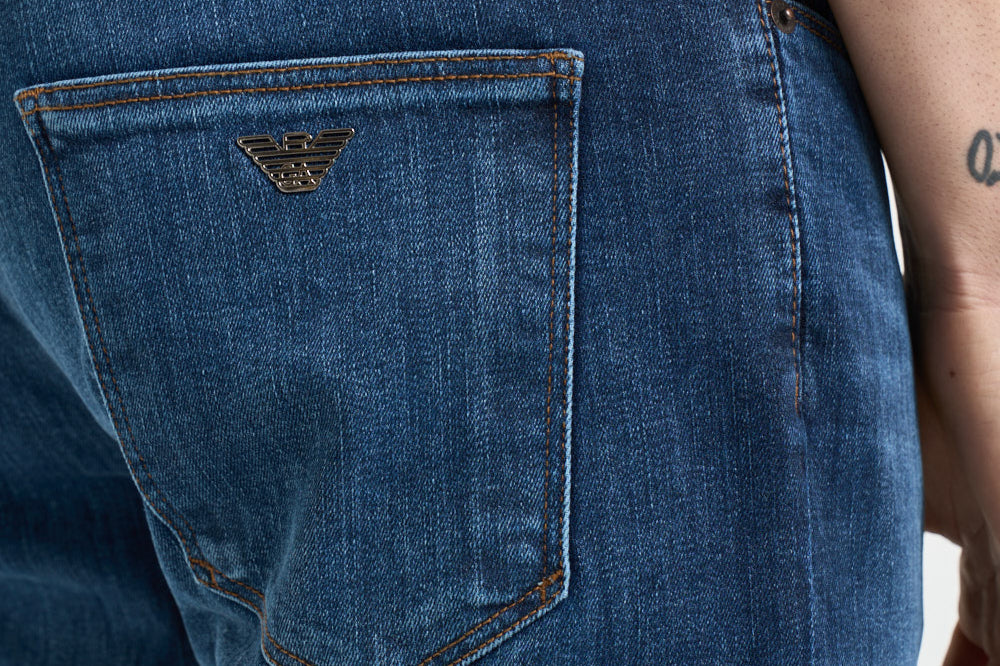 Jeans uomo skinny in denim blu EM000121 AF22800MB002 EMPORIO ARMANI 