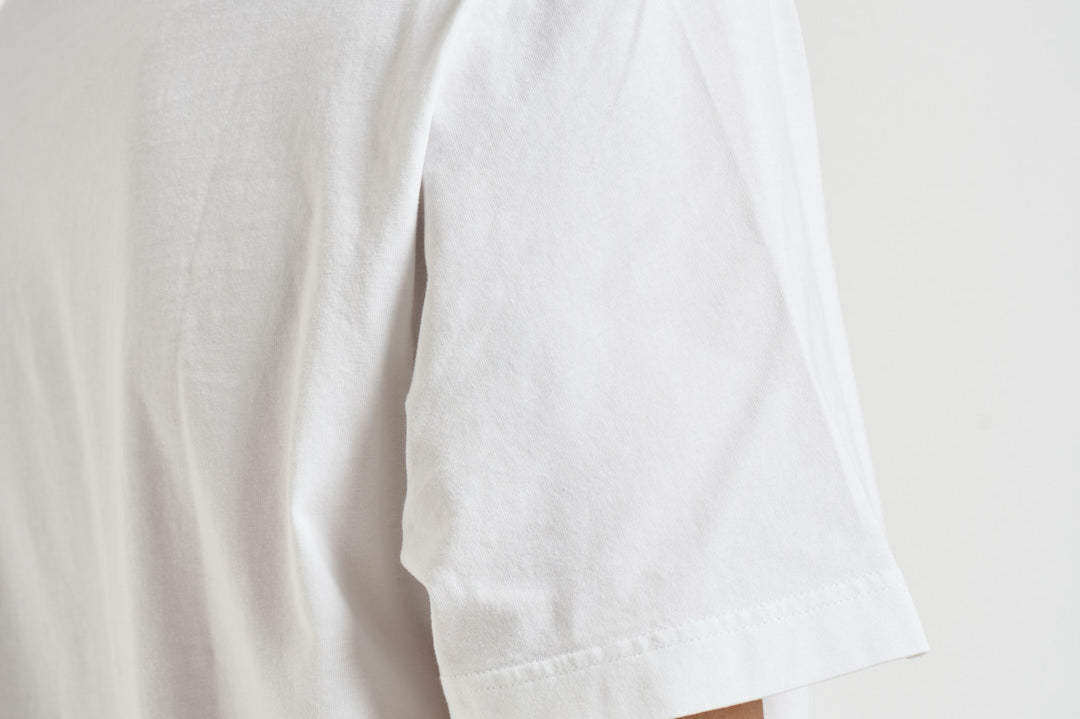 T-shirt uomo girocollo bianca con stella nera GMP01220 P00059310364 GOLDEN GOOSE 