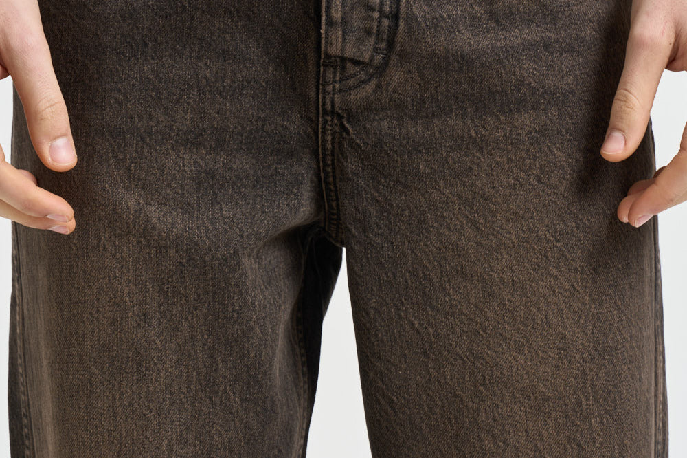 Jeans uomo in denim vissuto marrone 100499 16BARK REPRESENT 