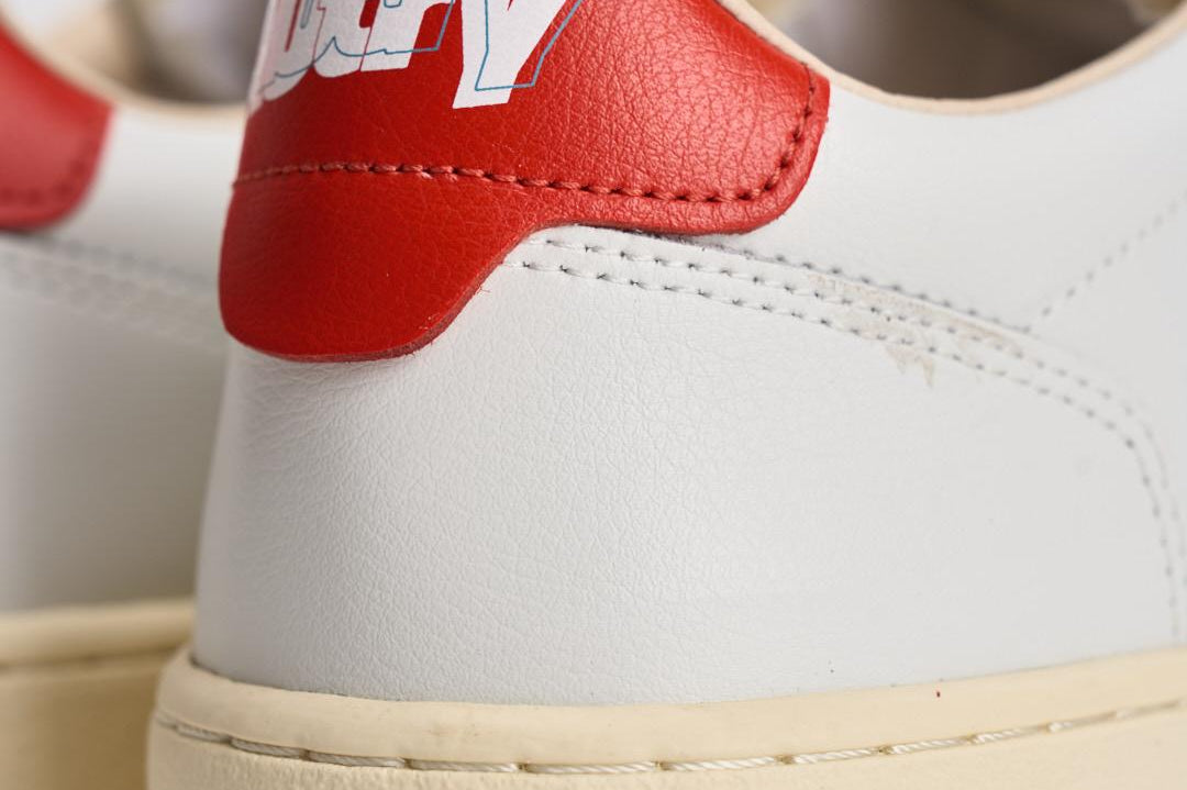 Sneakers uomo Medalist Low bianca e rossa AULM TB03 AUTRY 