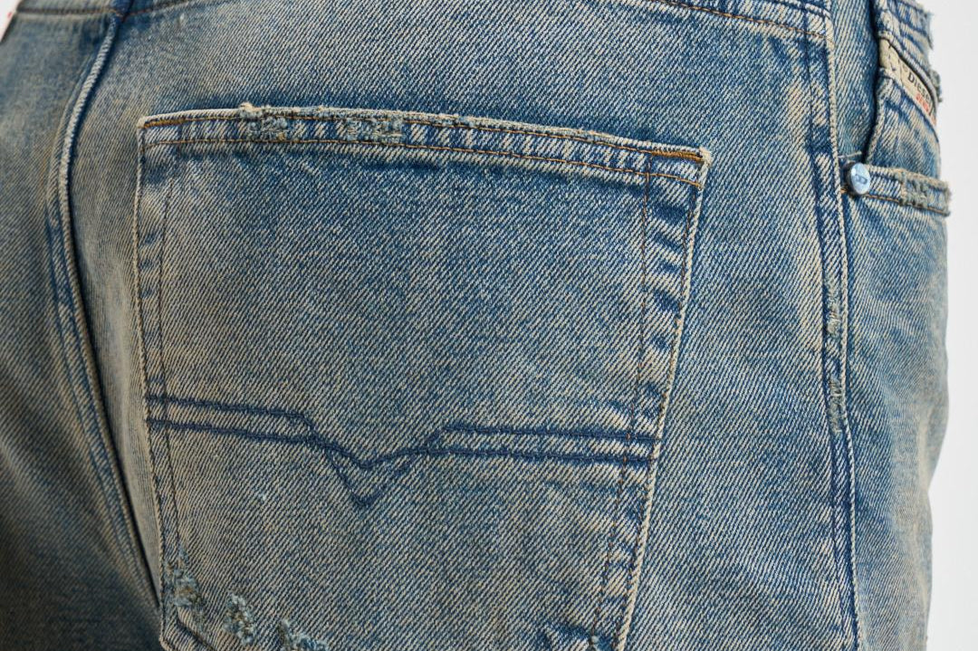 Jeans donna 1996 D-Sire in denim vintage A06926 09N2901 DIESEL 