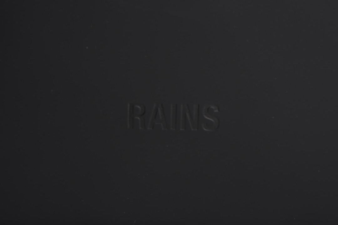 Borsa da toilette Wash Bag Small impermeabile nera 15580 01 RAINS 