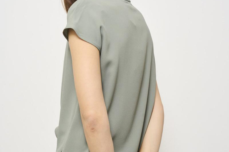Blusa smanicata donna verde salvia 5S1003 L8045704 GLANSHIRT 