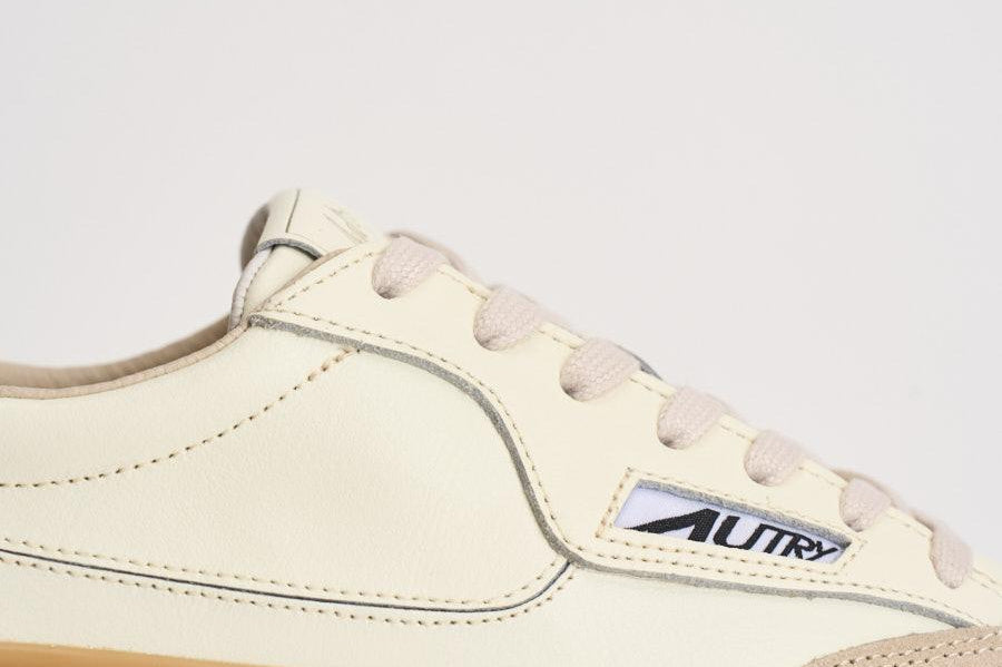 Sneakers donna Windscape low panna SCLW UK08 AUTRY 