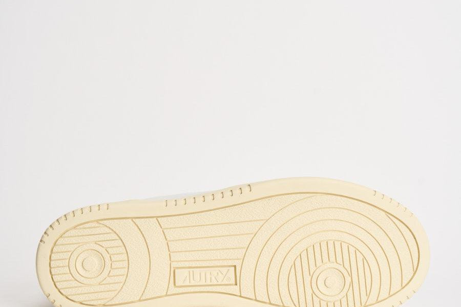 Sneakers donna Medalist bianca e cipria AULW SW03 AUTRY 