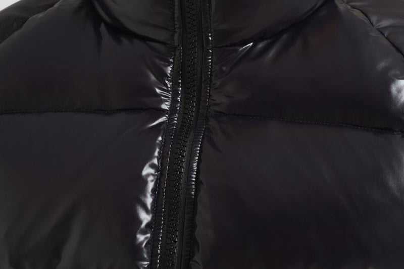 Piumino uomo in nylon lucido nero HUY015 0009 PYRENEX 