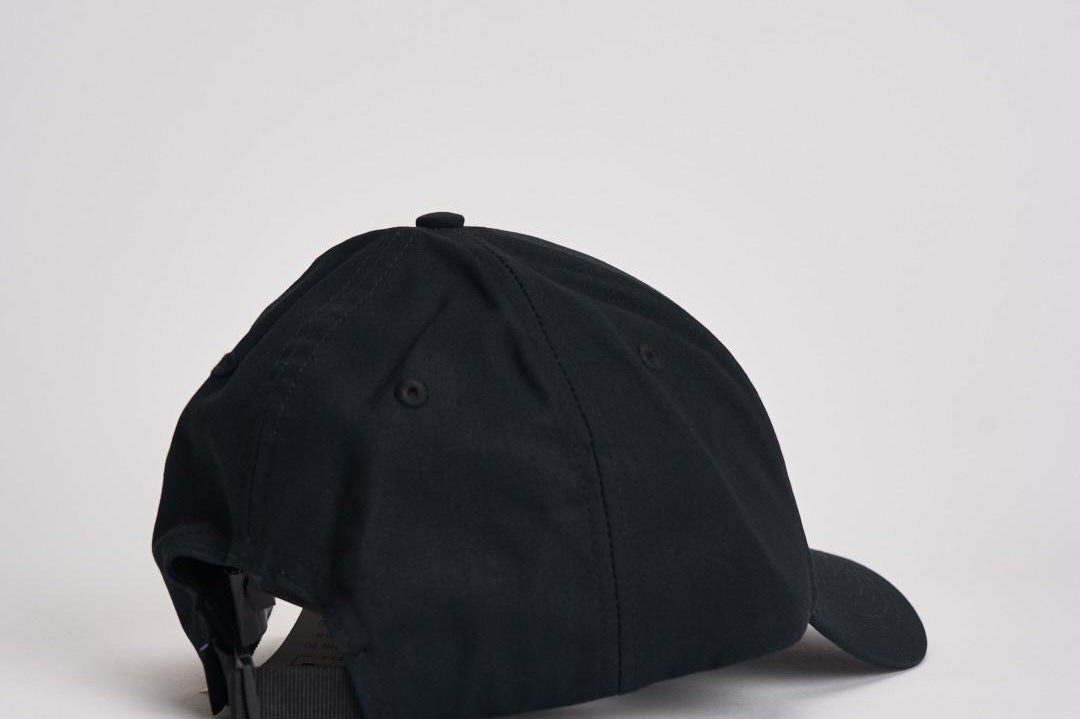 Cappello uomo con ricamo nero 9100013 S0248V0029 STONE ISLAND 
