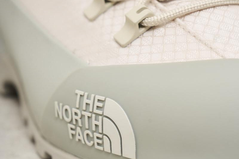 Sneakers uomo Glenclyffe bianco e grigio NF0A817B 6S41 THE NORTH FACE 